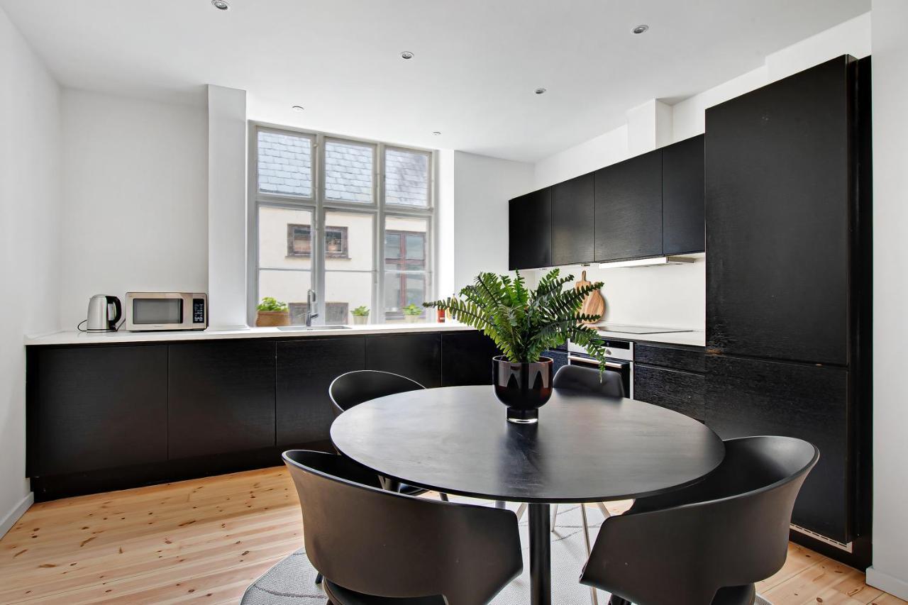 Sanders Square - Spacious Six-Bedroom Apartment Near Amalienborg 코펜하겐 외부 사진