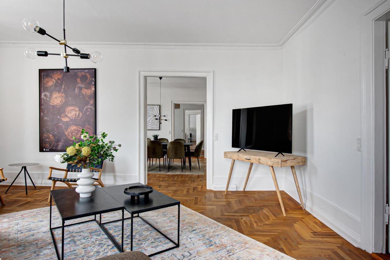 Sanders Square - Spacious Six-Bedroom Apartment Near Amalienborg 코펜하겐 외부 사진