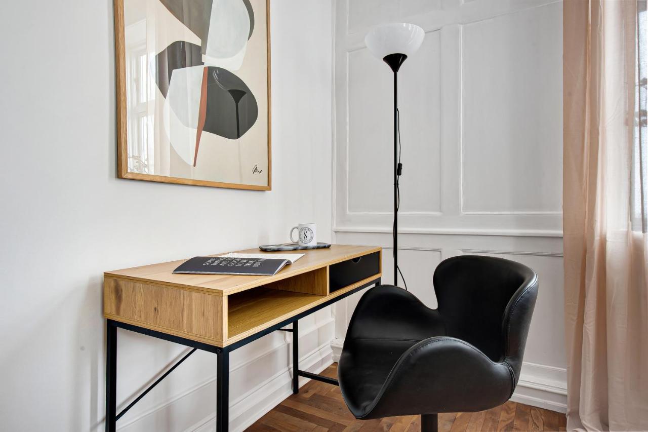 Sanders Square - Spacious Six-Bedroom Apartment Near Amalienborg 코펜하겐 외부 사진